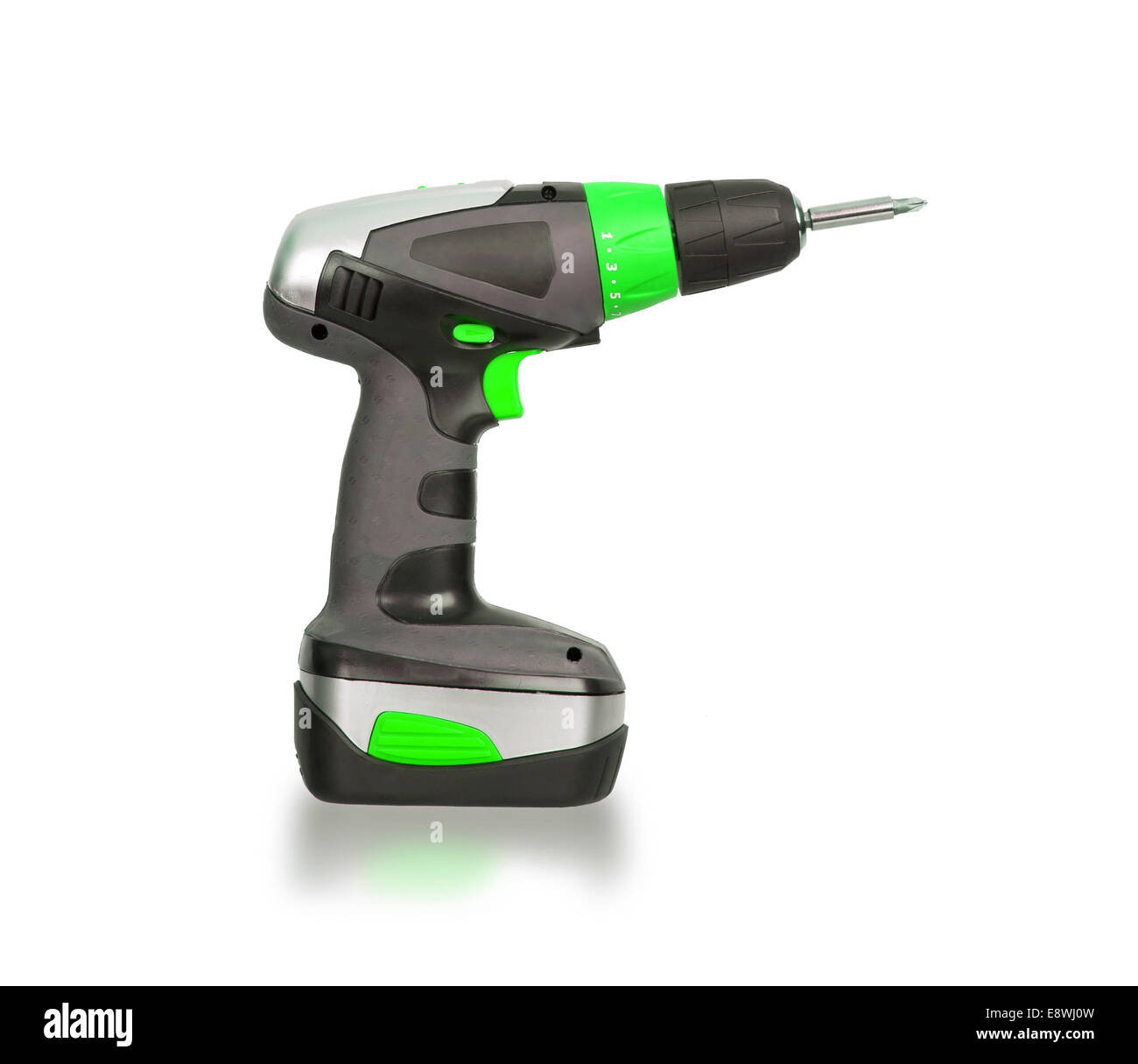 Giraviti a batteria o il trapano elettrico isolato su uno sfondo bianco Foto Stock