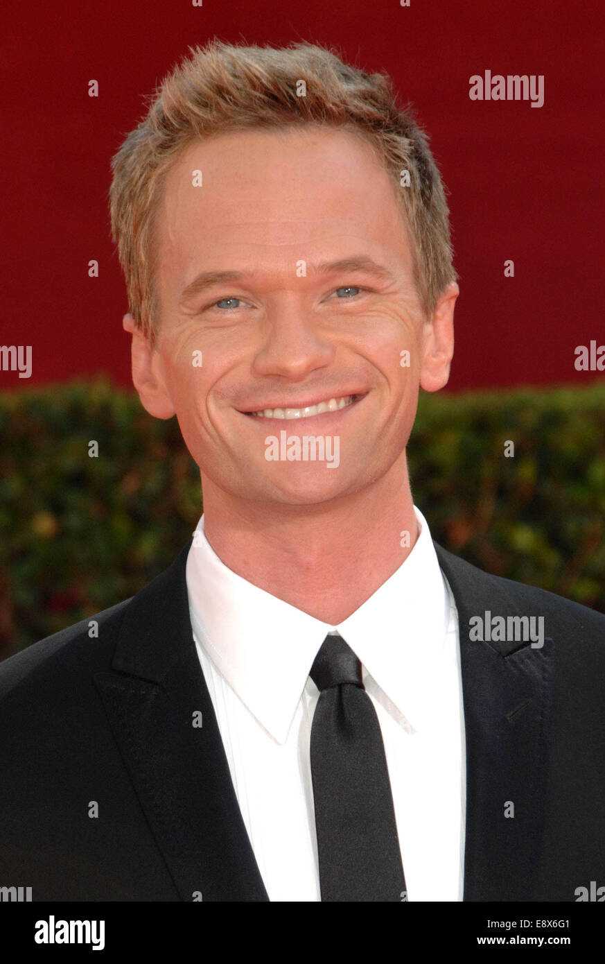 Hollywood, CA, Stati Uniti d'America. 15 ottobre, 2014. Neil Patrick Harris ospiterà il prossimo 87th Academy Awards Ceremony. Nella foto: Sett. 20, 2009 - Neil Patrick Harris assiste la 61st Primetime Emmy Awards Red Carpet arrivi presso il Nokia Theater. Credito: Phil Roach/Globe foto/ZUMAPRESS.com/Alamy Live News Foto Stock