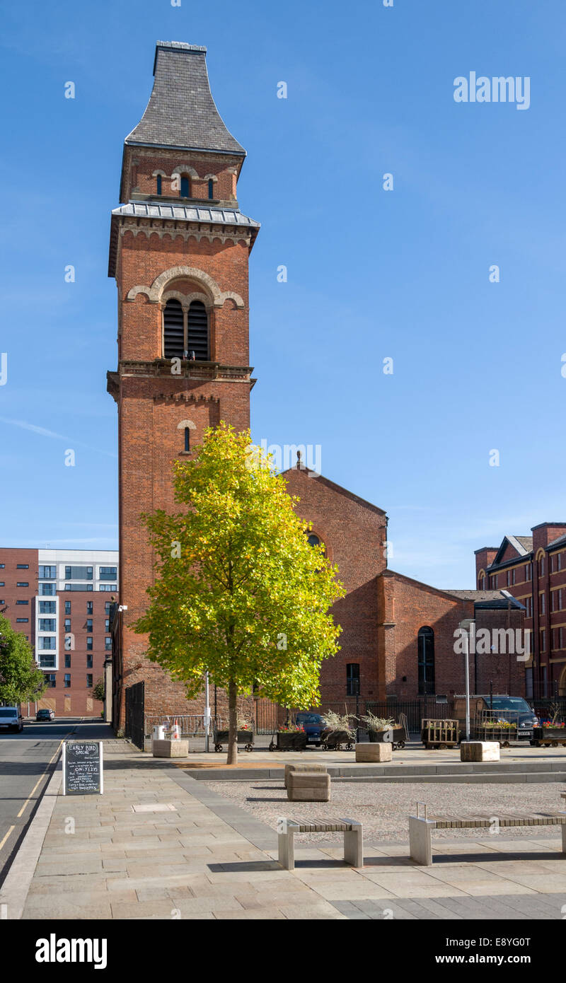 La chiesa di San Pietro dalla camera di taglio quadrato, Ancoats, Manchester, Inghilterra, Regno Unito. Ora un centro di prove per la Hallé orchestra. Foto Stock