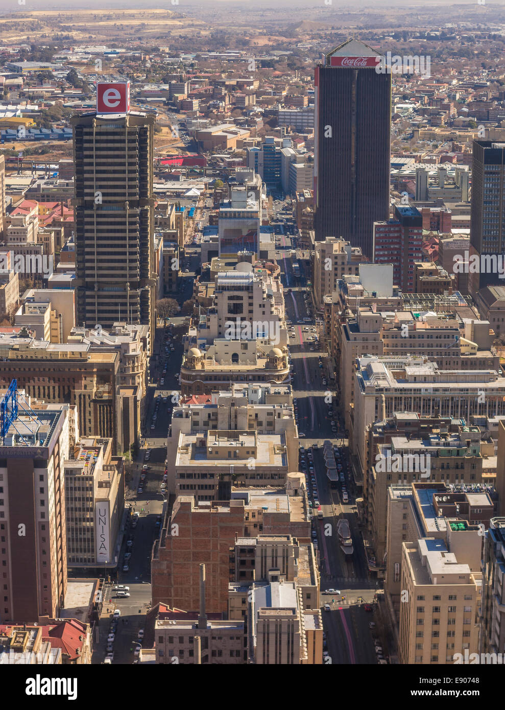 JOHANNESBURG, SUD AFRICA - grattacieli ed edifici nel quartiere centrale degli affari. Vista aerea a ovest dall'alto centro di Carlton Foto Stock