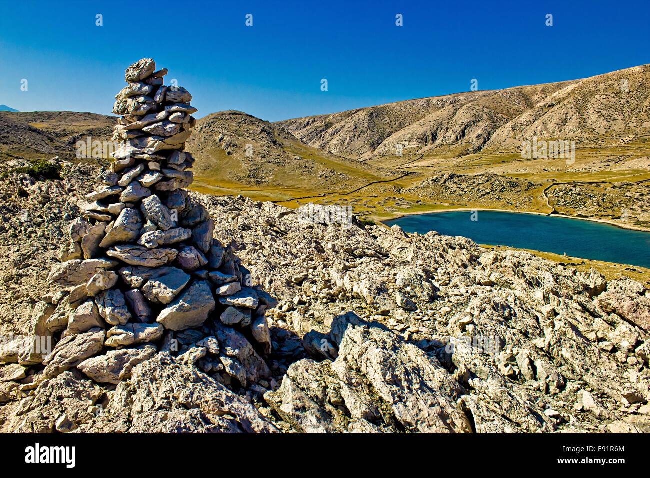 Mala Luka stone mare deserto, Krk, Croazia Foto Stock