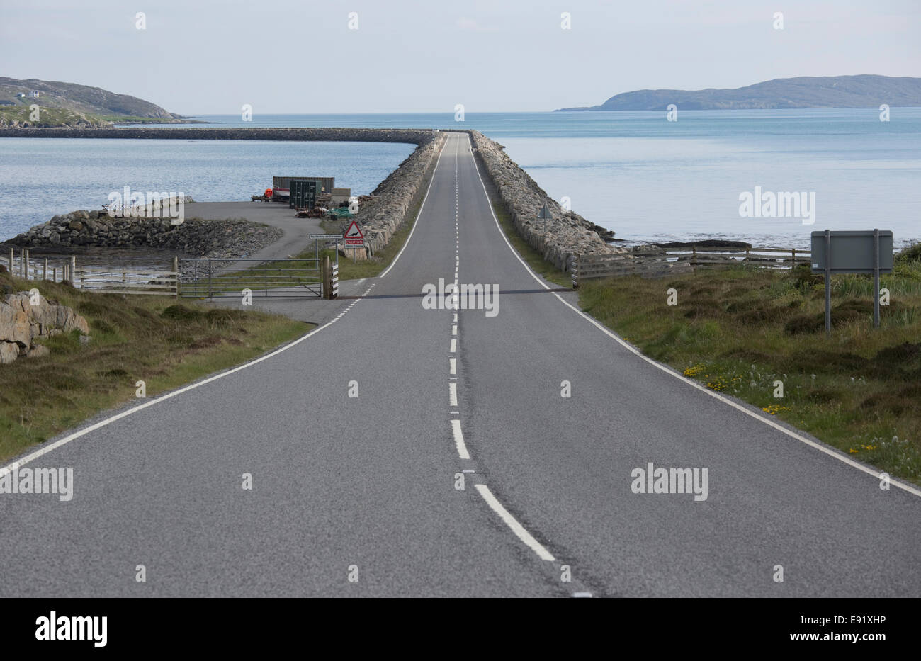 Eriskay Causeway Eriskay di collegamento a sud Uist Ebridi Esterne della Scozia Foto Stock