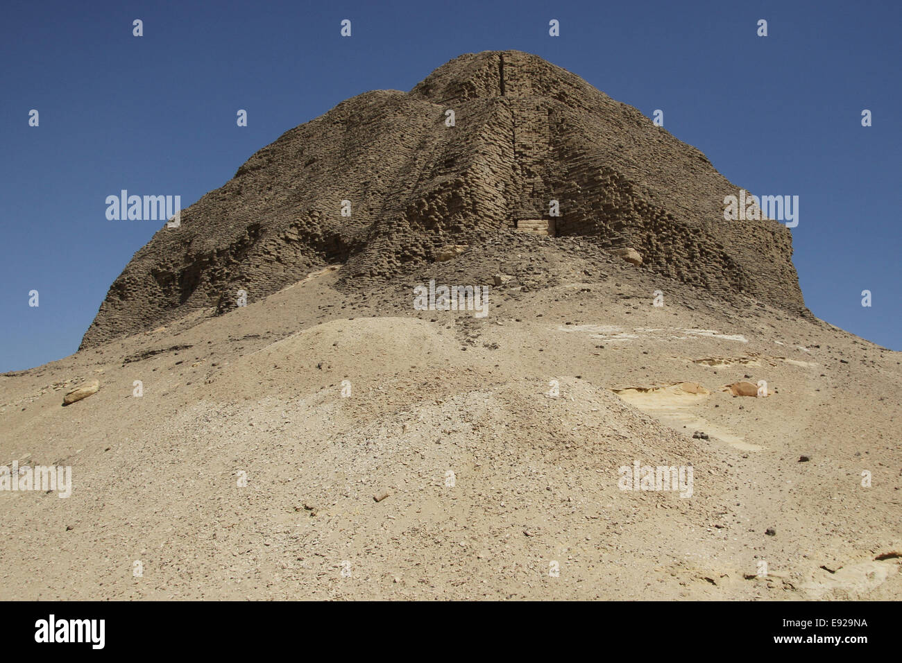 La piramide del faraone Senusret II a Lahun in Egitto. Inoltre conoscere come Sesostris II o Senwosret II. Foto Stock