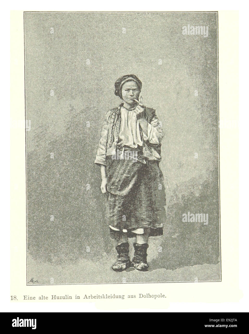 Un'illustrazione del XIX secolo che mostra un Huzulin di Dolhopole vestito con abiti da lavoro tradizionali. Lo schizzo vintage fornisce informazioni sull'abbigliamento culturale e sulla vita dell'Europa orientale rurale durante quell'epoca. Foto Stock