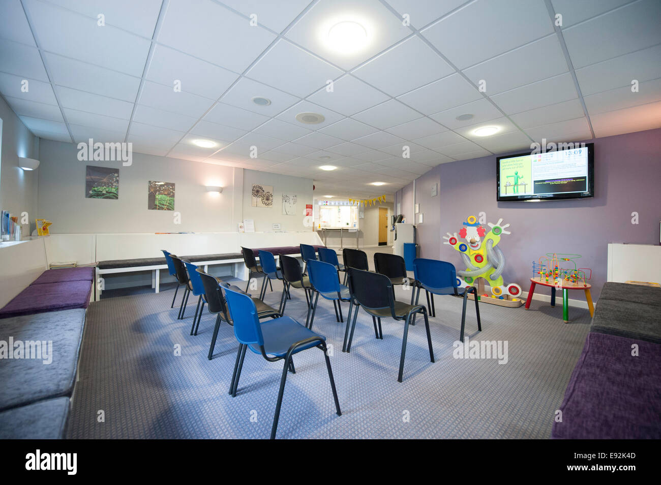 Centro salute sala attesa NHS Foto Stock