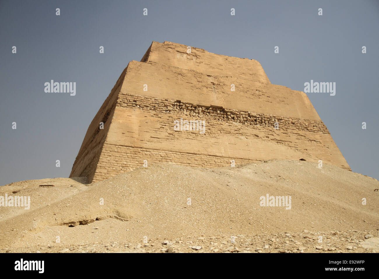 La piramide del Re Snefru (il primo re della IV dinastia, è salito al trono intorno 2613 BC) Foto Stock