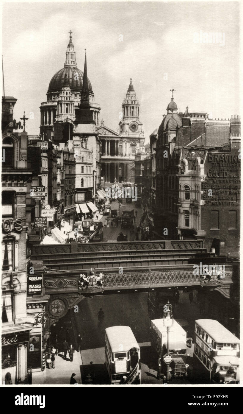 Cattedrale di San Paolo da Ludgate Circus, London, England, Regno Unito, cartolina, circa 1930 Foto Stock