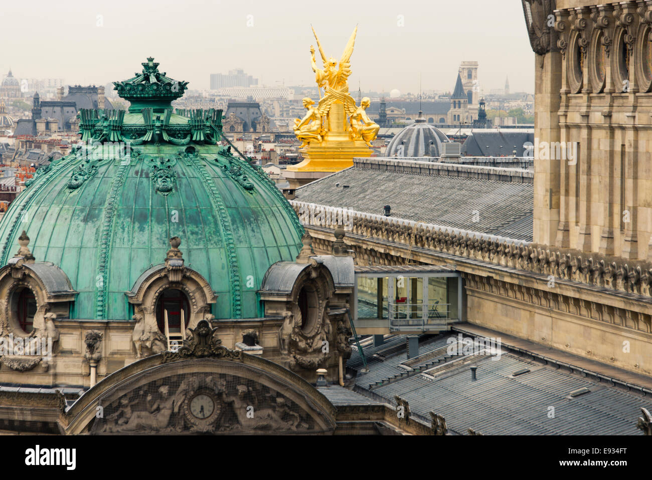 Vista posteriore dell'Opera Garnier, Parigi, Francia Foto Stock
