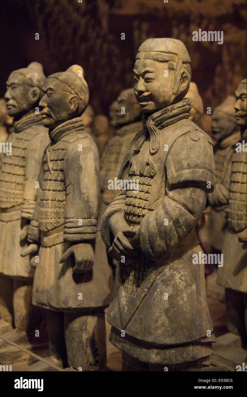 Verticale fino in prossimità dell'Esercito di Terracotta statue. Foto Stock