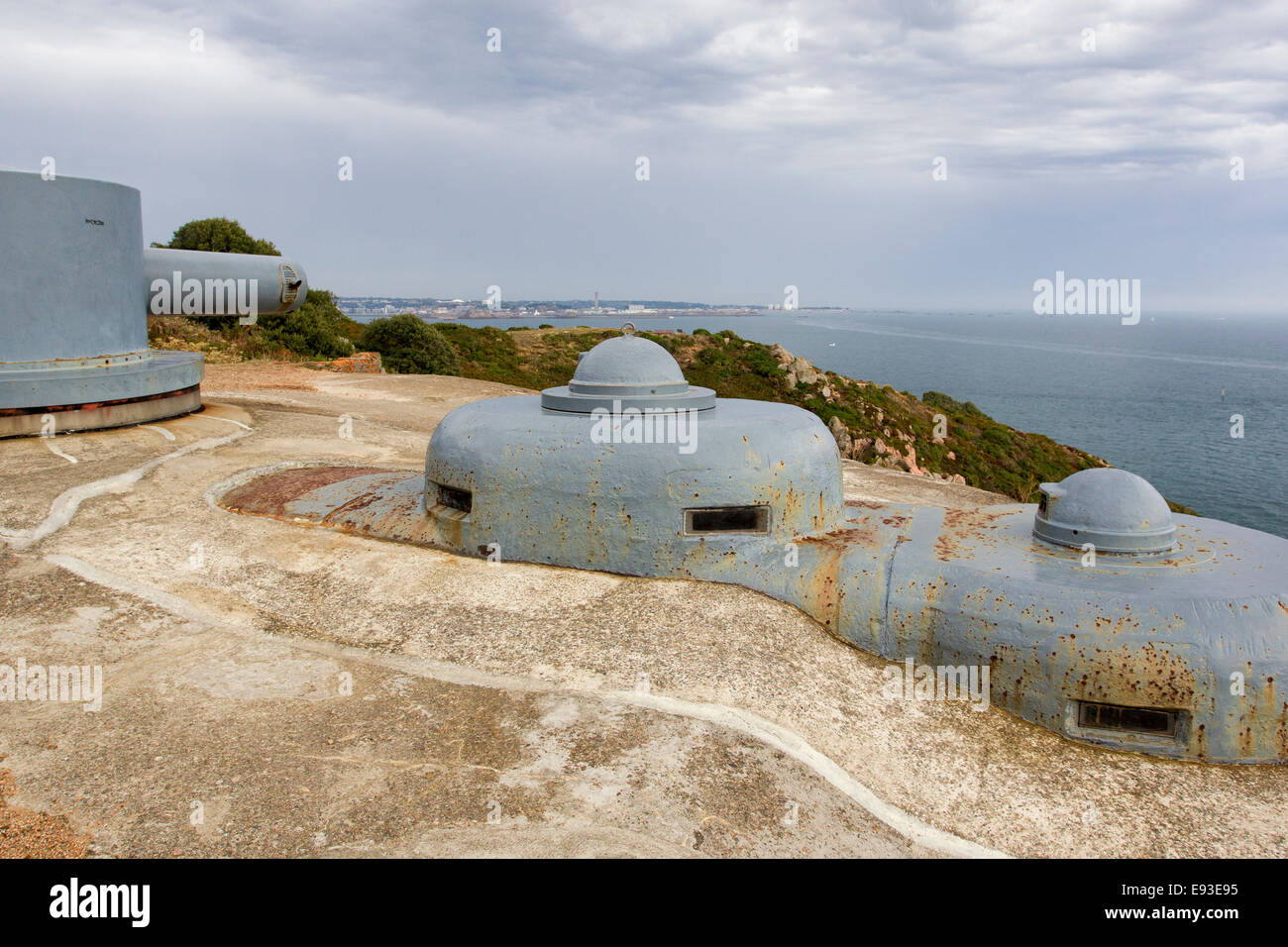 Noirmont Point gamma batteria-torretta del Finder e visualizzazione di cupole di periscopi della metropolitana bunker di comando Foto Stock