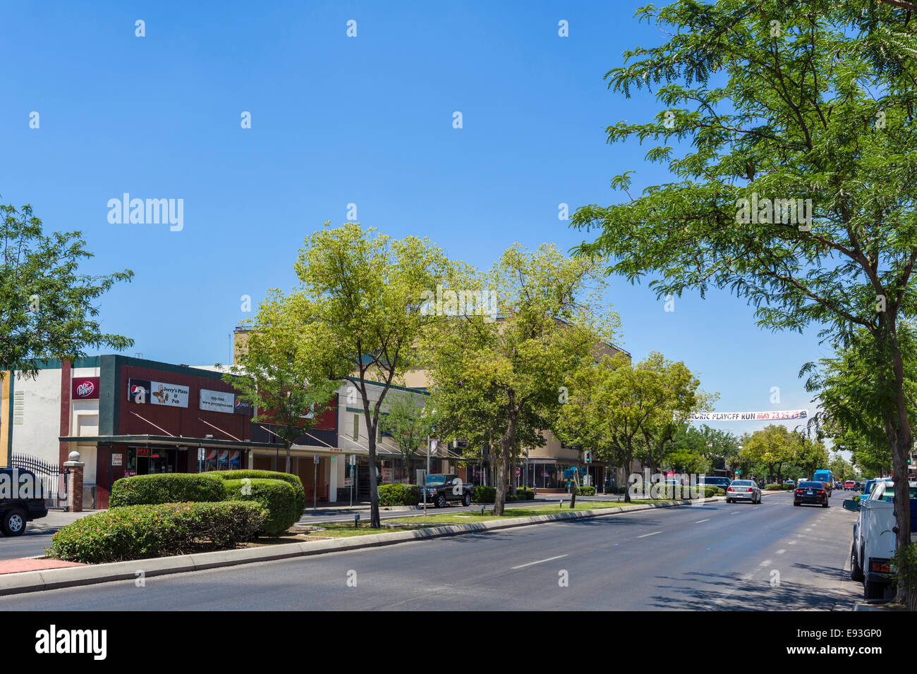 Chester Avenue nel centro di Bakersfield, Kern County, California, Stati Uniti d'America Foto Stock