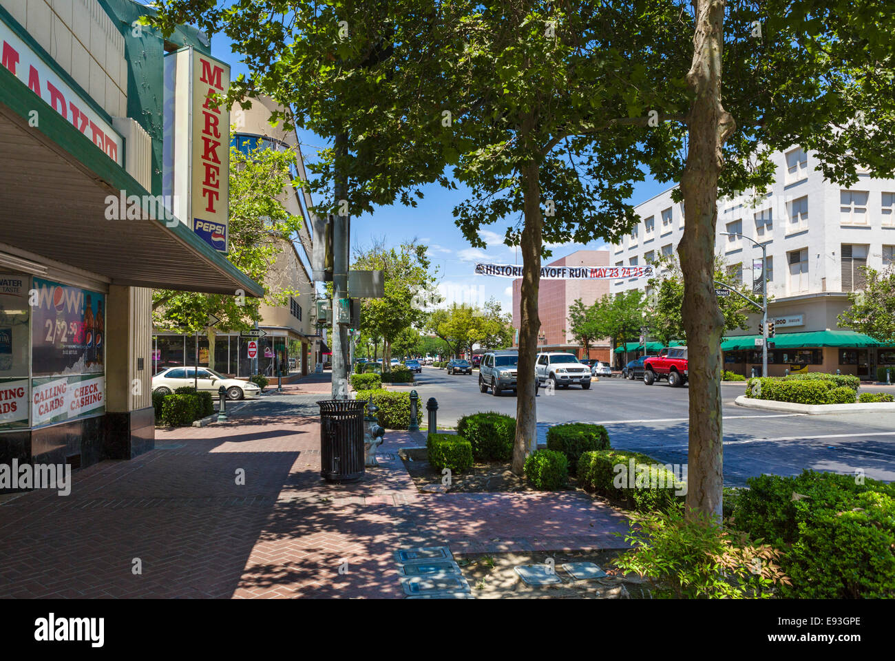 Chester Avenue nel centro di Bakersfield, Kern County, California, Stati Uniti d'America Foto Stock