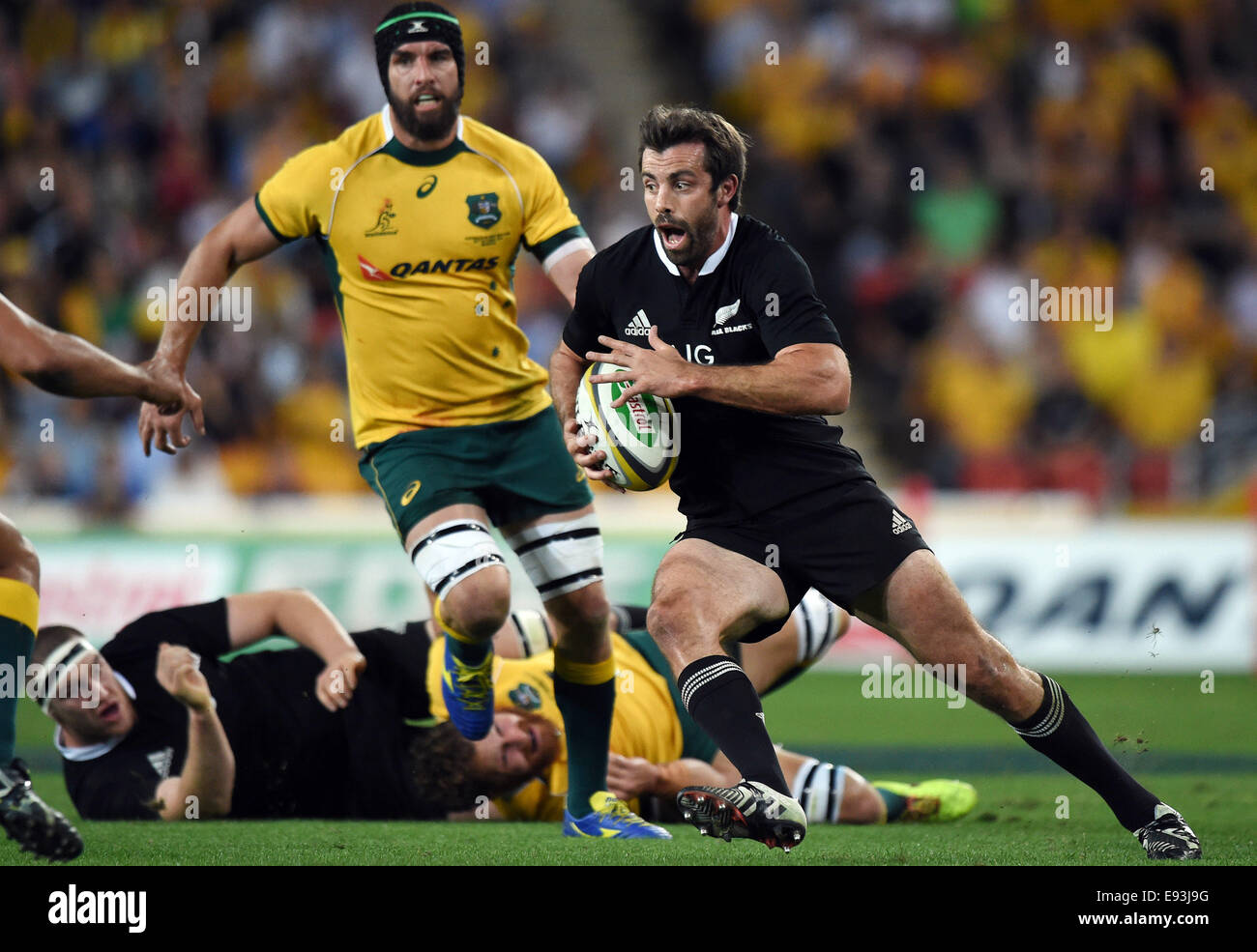 Lo Stadio Suncorp, Brisbane, Australia. Xviii oct, 2014. Bledisloe Cup. Australian Wallaby contro la Nuova Zelanda All Blacks. Il campionato di rugby test match. Lo Stadio Suncorp, Brisbane, Australia. Credito: Azione Sport Plus/Alamy Live News Foto Stock