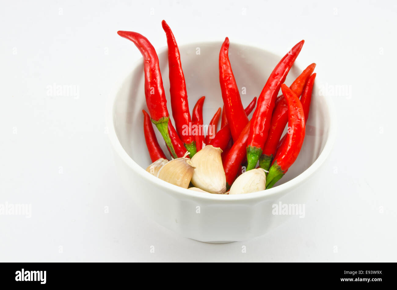 Peperoncino rosso su bianco piccolo cub Foto Stock