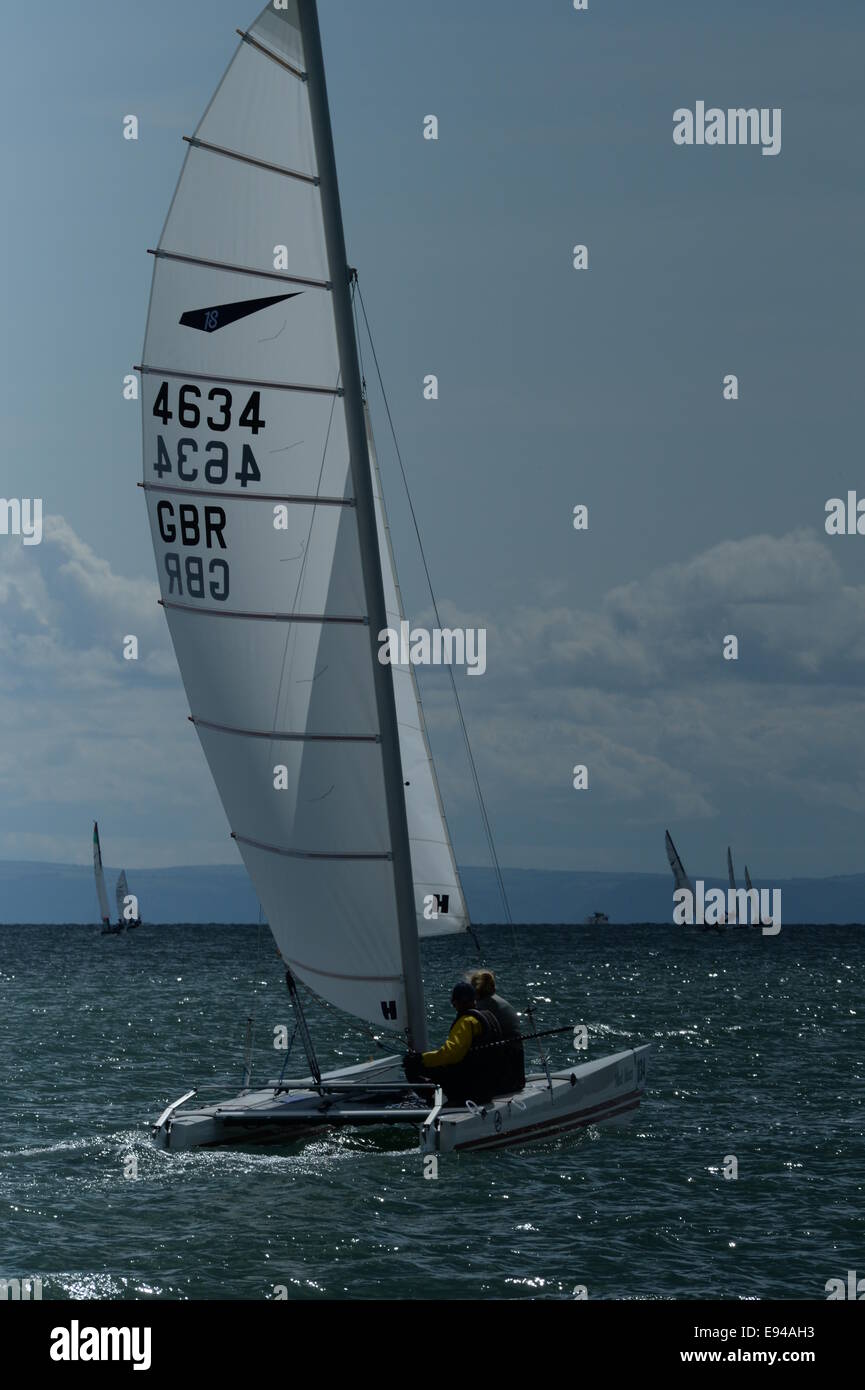 Barca a vela Catamarani dart 18 europei 2014 Mumbles Swansea foto da Phil holden Foto Stock