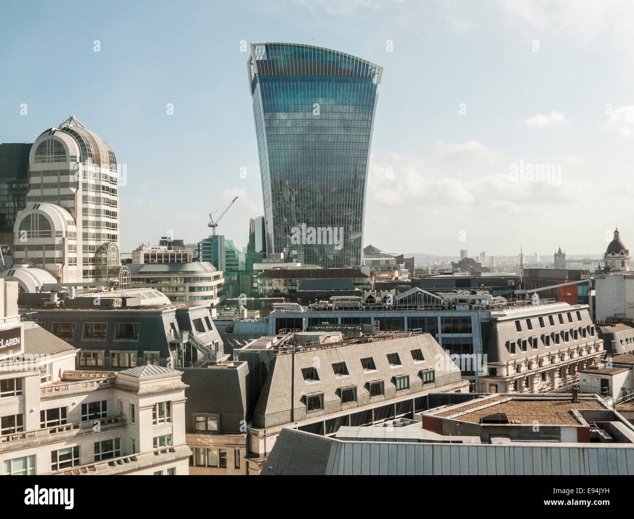 London skyline della città con il walkie talkie edificio, 20 Fenchurch Street CE3 nella città di Londra Foto Stock