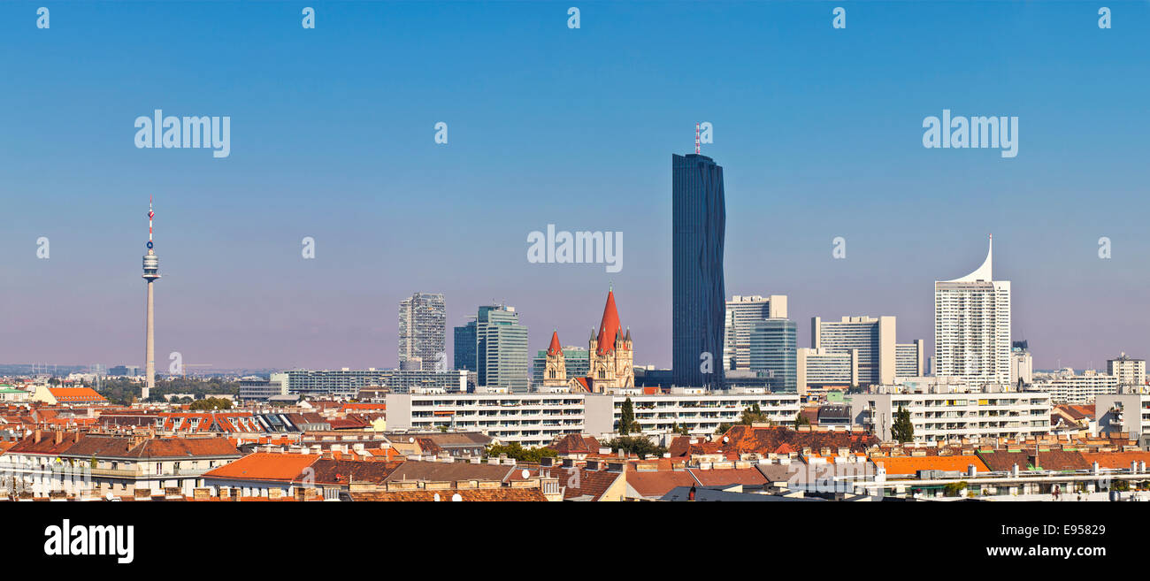 Skyline del Danubio City Vienna Foto Stock