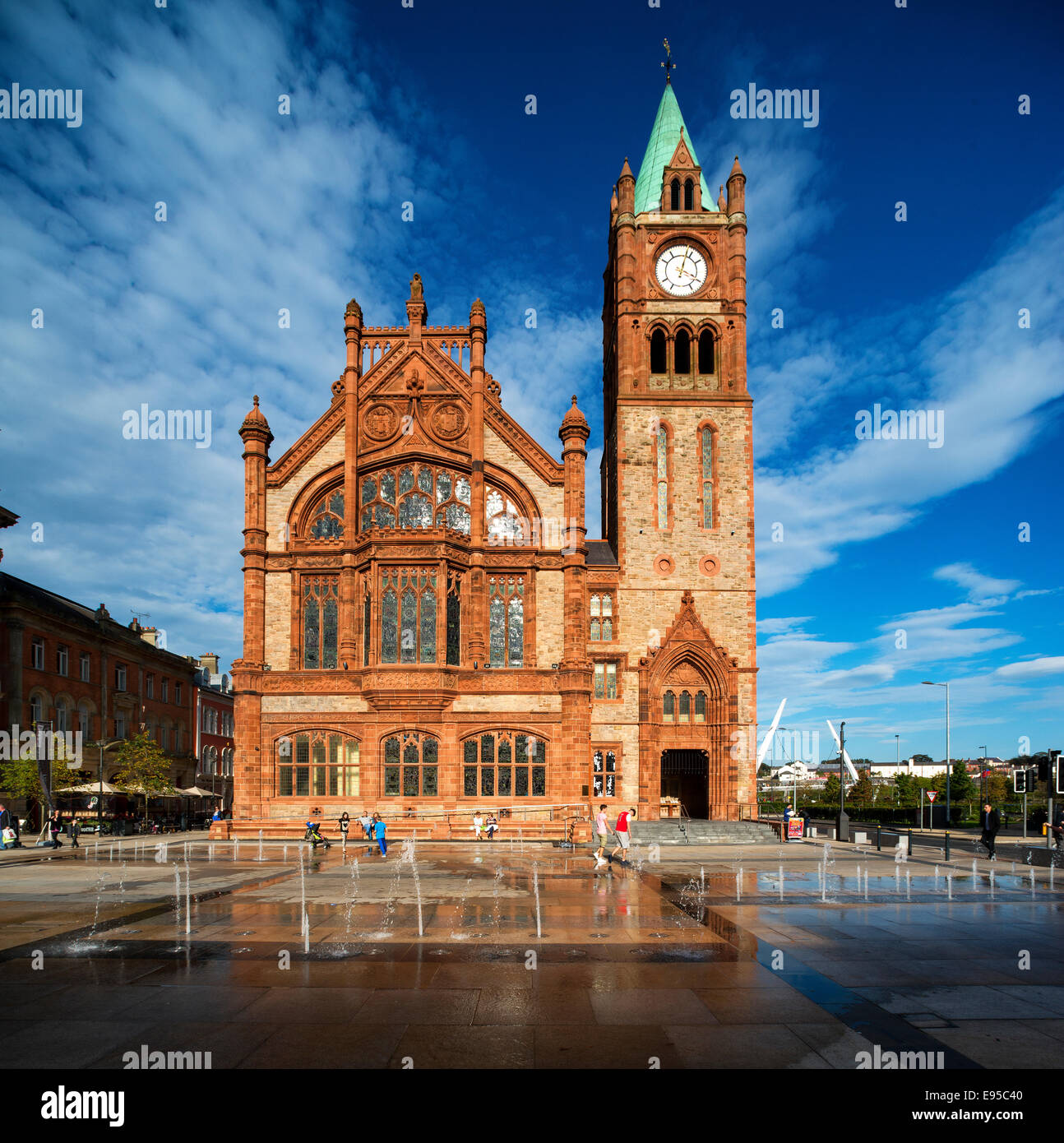 La Guildhall Derry, Londonderry, Irlanda del Nord Foto Stock