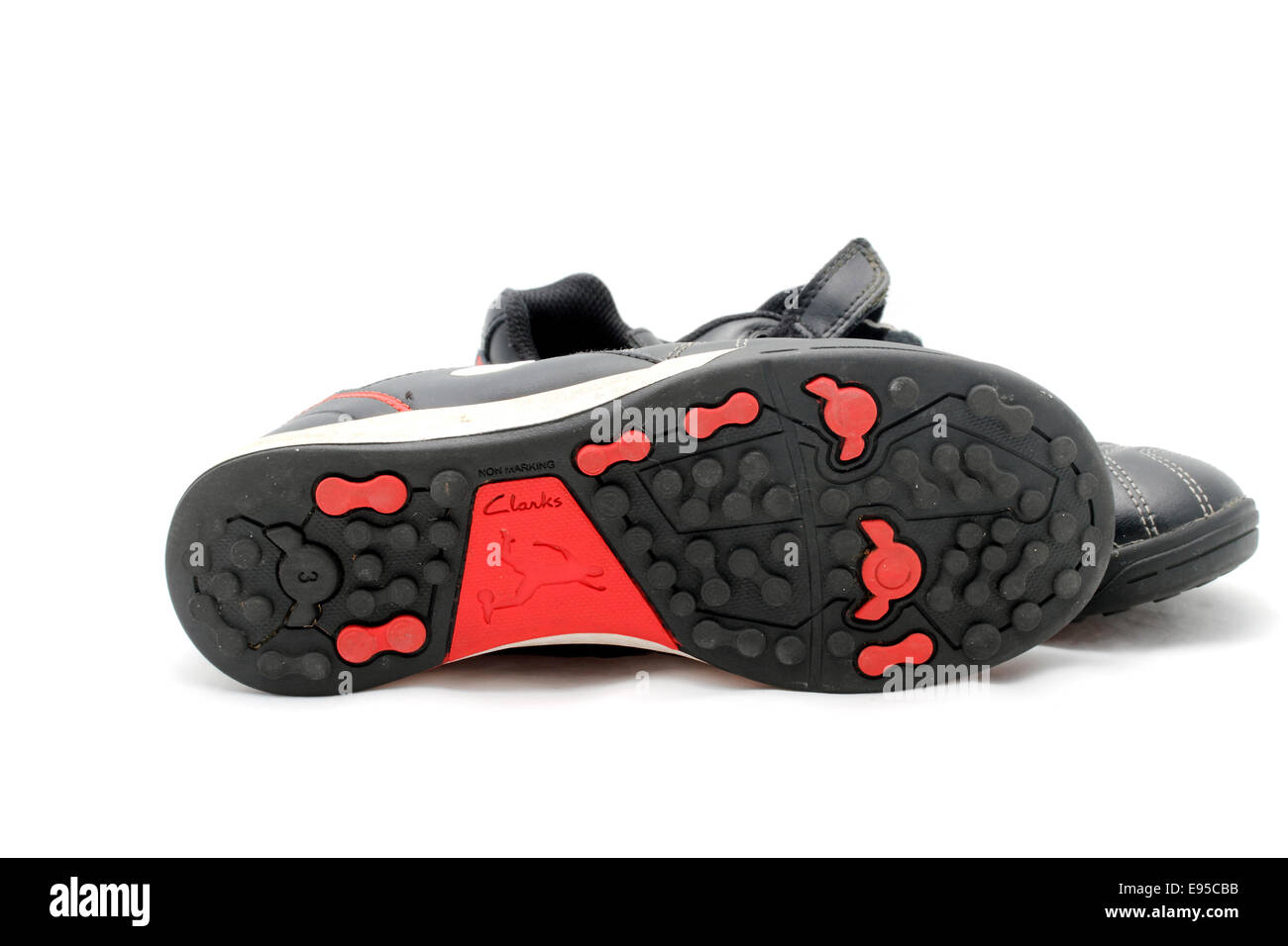 Clarks ragazzi/ragazze non graffiante dimensione 3 formatori nero allacciare velcro Foto Stock