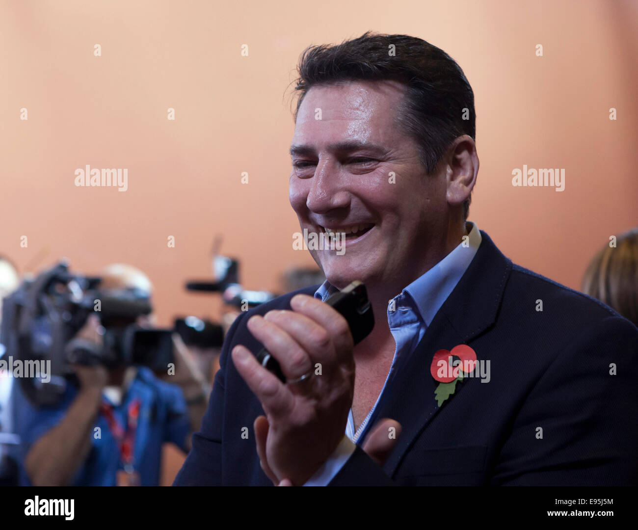 Roma, Italia. 20 ottobre, 2014. Tony Hadley degli Spandau Ballet a photocall per 'Soul ragazzi di tutto il mondo Occidentale/Spandau Ballet" a Roma il Festival Internazionale del Film. L a R. Martin Kemp, John Keeble, Tony Hadley, Steve Norman, Gary Kemp., Roma Festival Internazionale del Film di Roma, Italia, 20/10/14 Credit: stephen Bisgrove/Alamy Live News Foto Stock