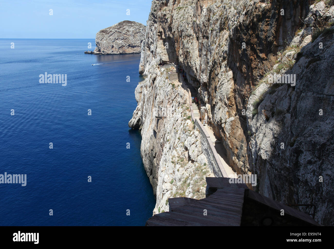 Via panoramica alla Grotta di Nettuno. Alghero, Sardegna. L'Italia. Foto Stock