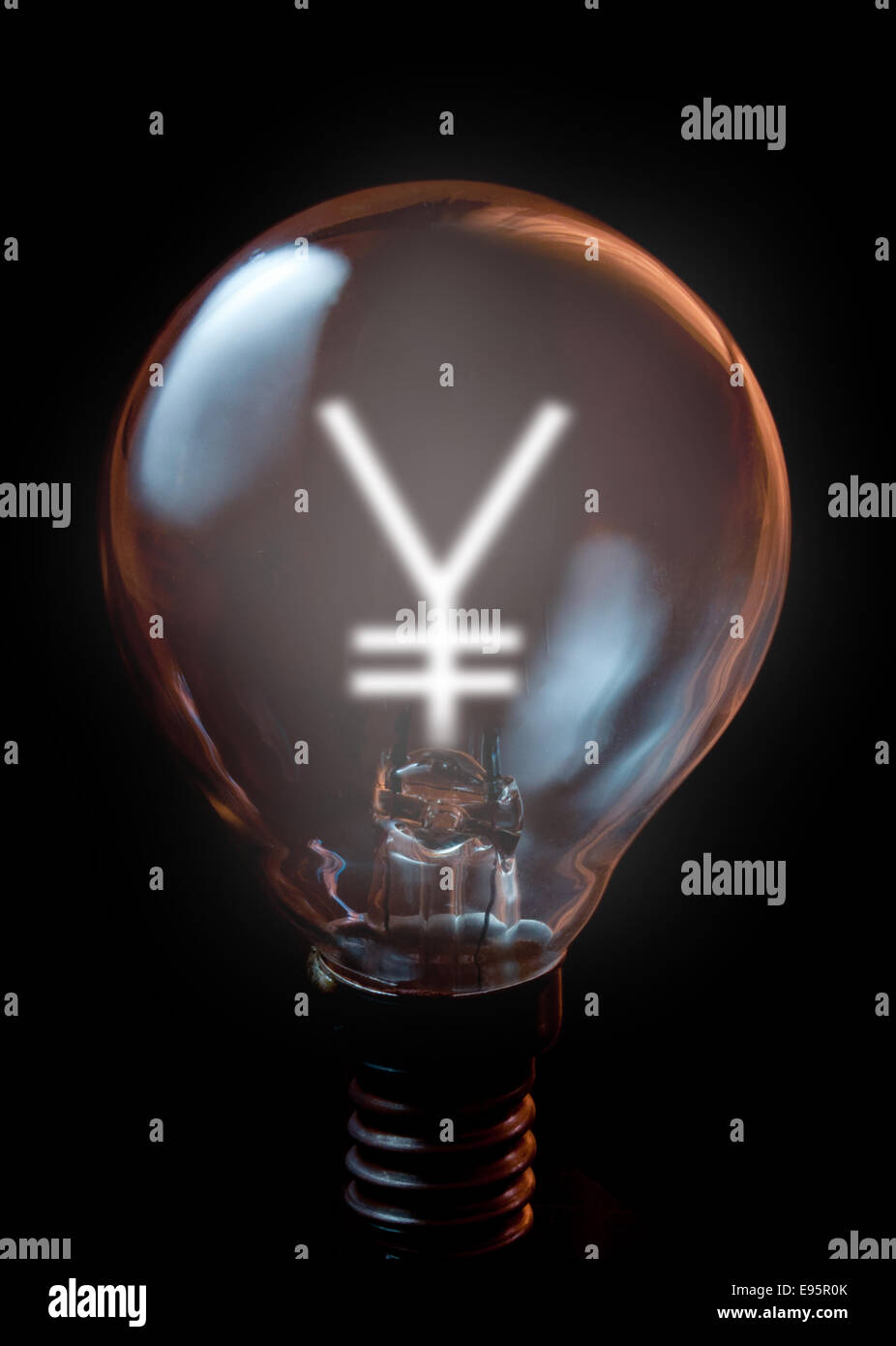 Yen cinese simbolo illuminato lampadina luce Foto Stock