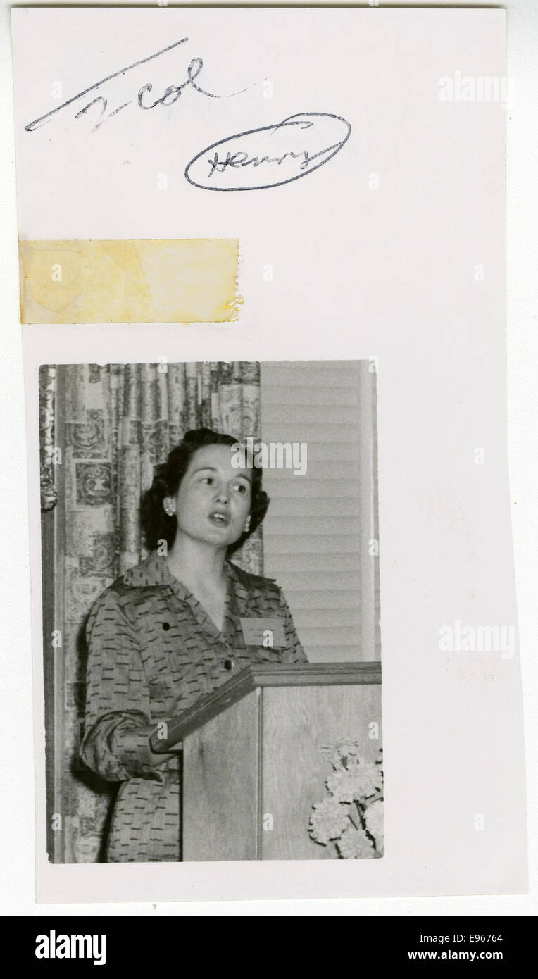 Una fotografia di Calhoun, che probabilmente rappresenta una figura o un evento storico, conservata come parte di una collezione d'archivio. Questa immagine è una rappresentazione di una figura del XX secolo. Foto Stock