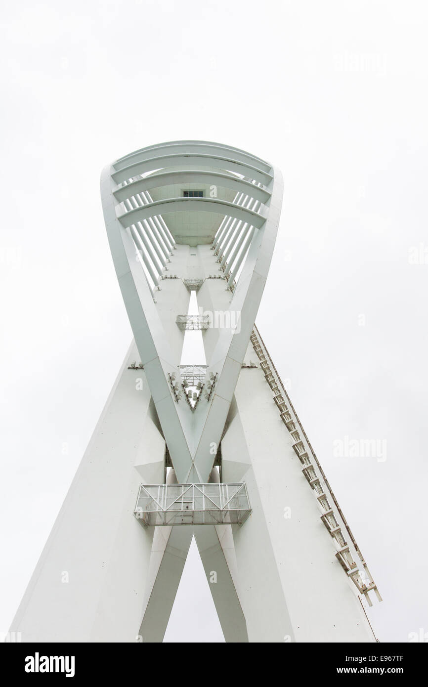 Spinnaker Tower, Gunwharf Quays, Portsmouth, Hampshire, Inghilterra, Regno Unito, Europa Foto Stock