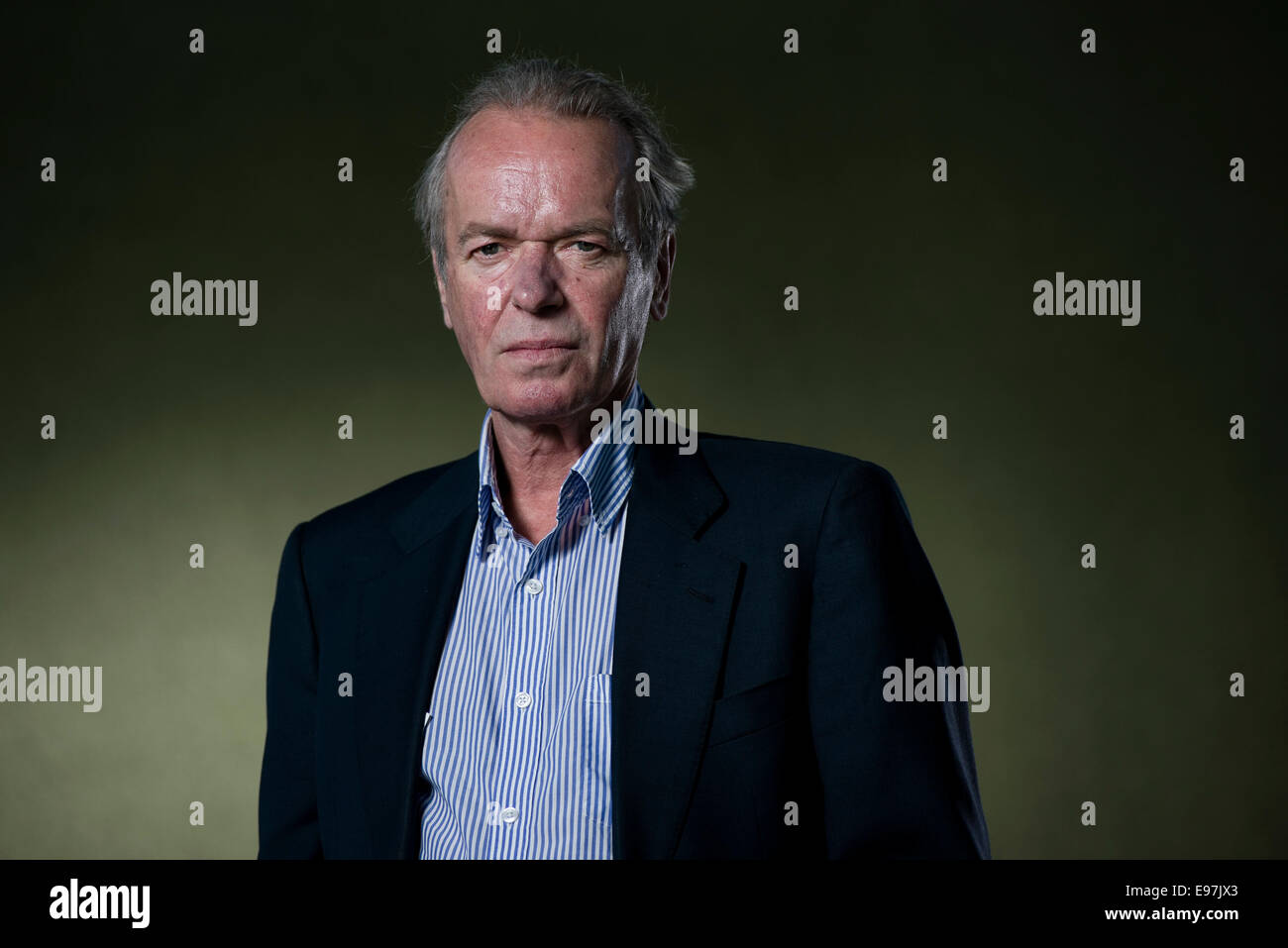 Romanziere inglese Martin Amis appare in Edinburgh International Book Festival. Foto Stock