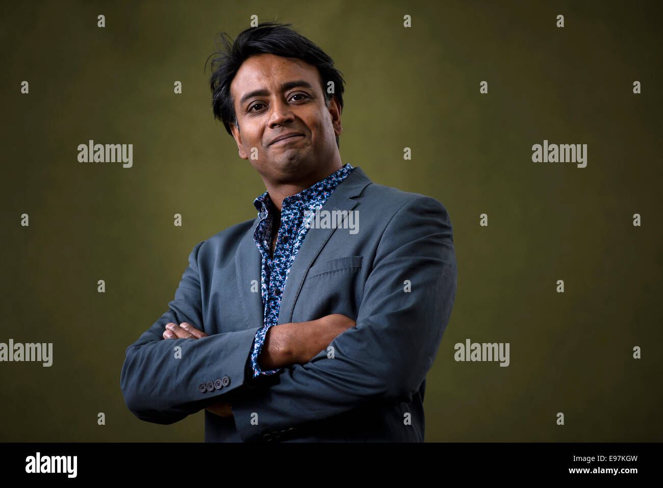 Romanziere britannico di origine bangladese Zia Haider Rahman appare in Edinburgh International Book Festival. Foto Stock