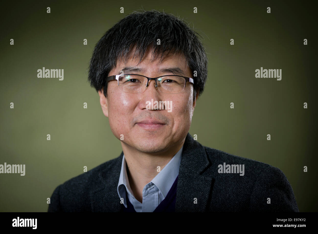 Sudcoreana economista Ha-Joon Chang appare in Edinburgh International Book Festival. Foto Stock