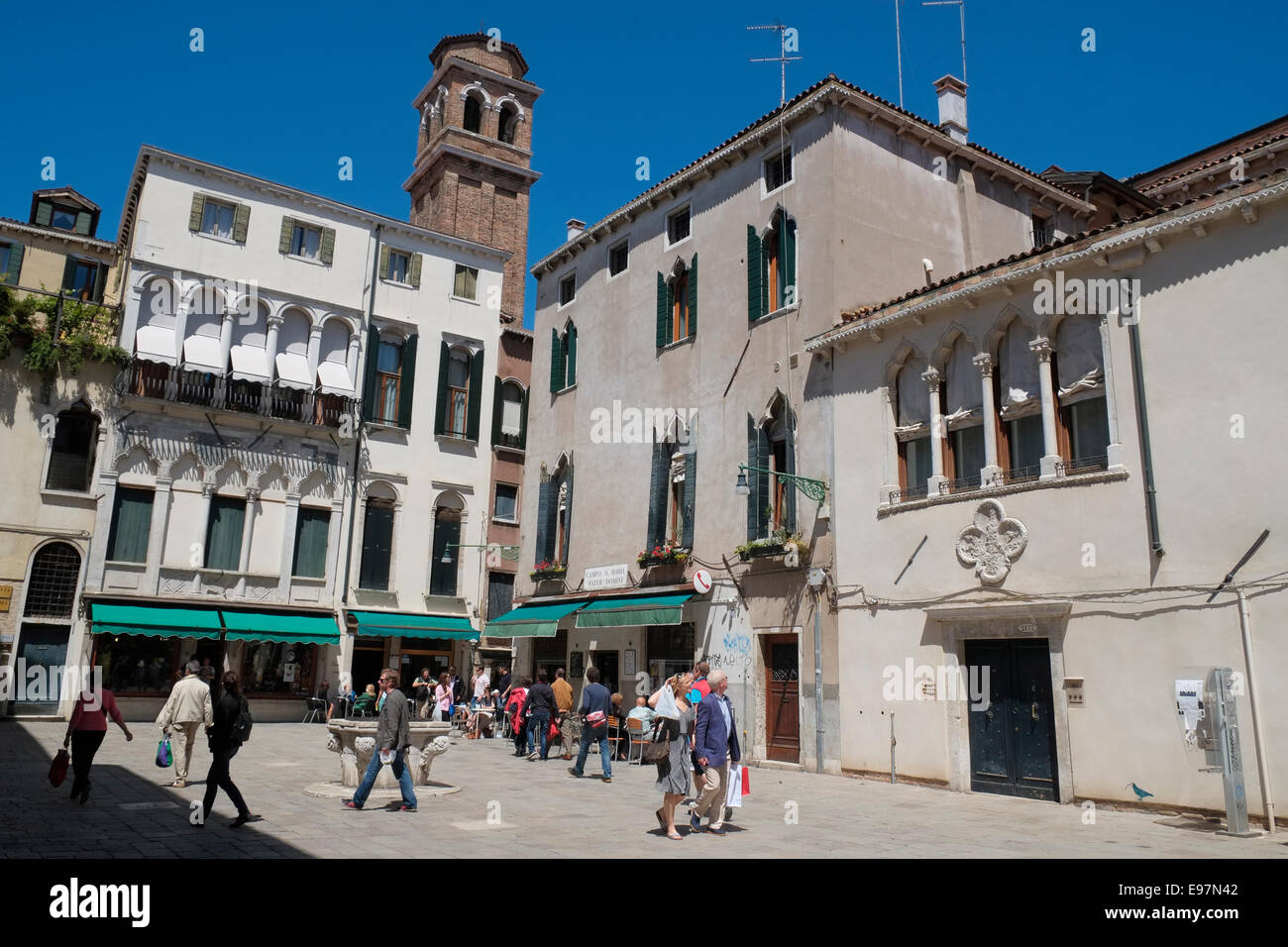 Campo santa maria mater domini immagini e fotografie stock ad alta  risoluzione - Alamy