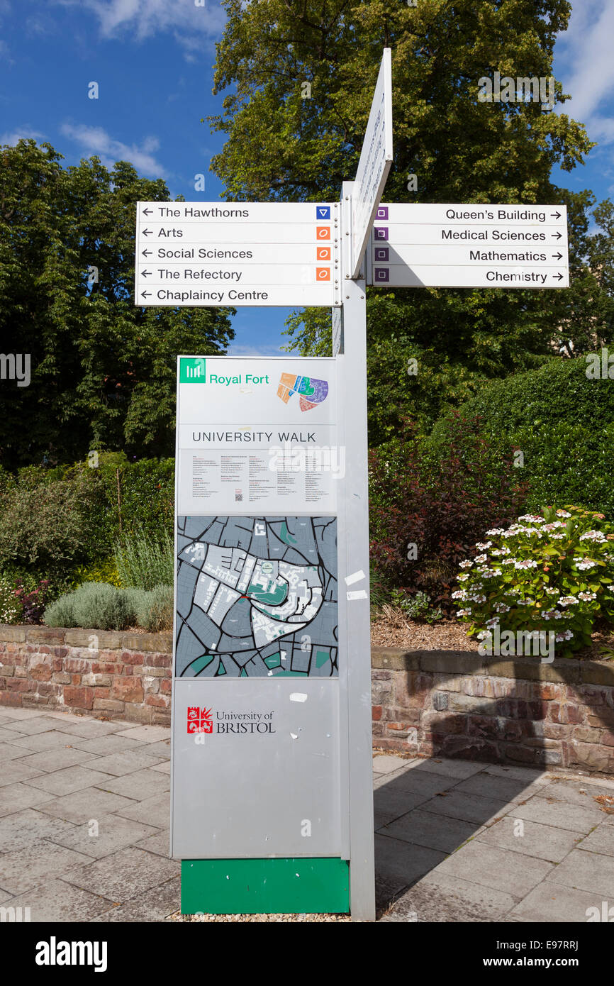 Orientamento mappa e sul campus dell'Università di Bristol. Foto Stock