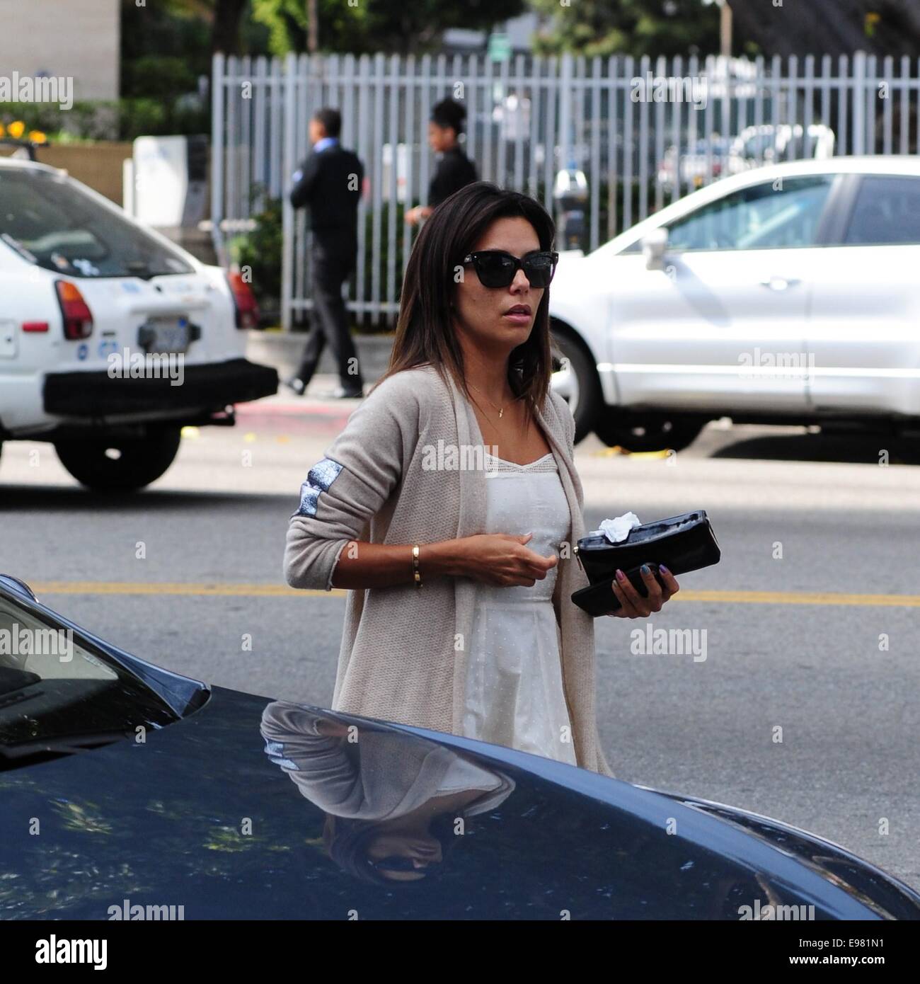 Eva Longoria avvistato su Sunset Boulevard esterno Magnolia con: Eva Longoria quando: 18 Apr 2014 Foto Stock