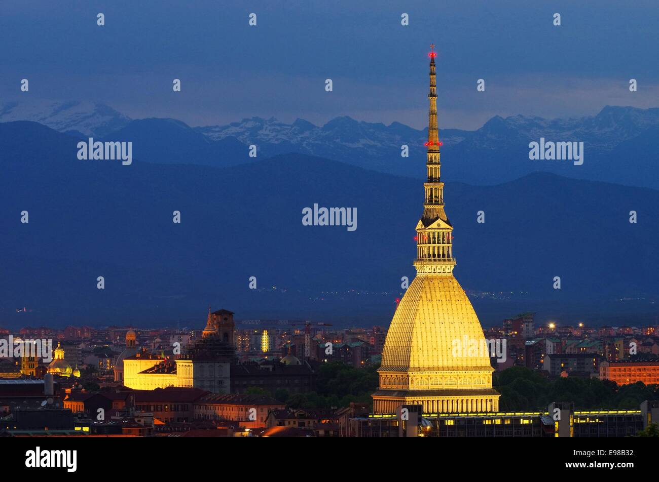 Mole antonelliana tower immagini e fotografie stock ad alta risoluzione