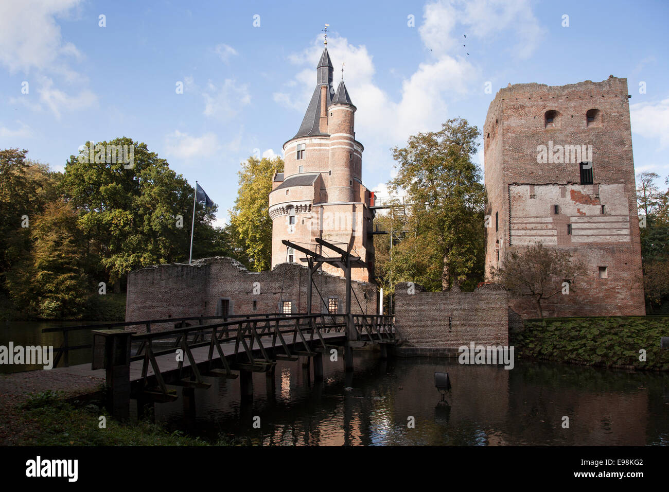 Il castello e il ponte in Wijk bij duurstede Foto Stock