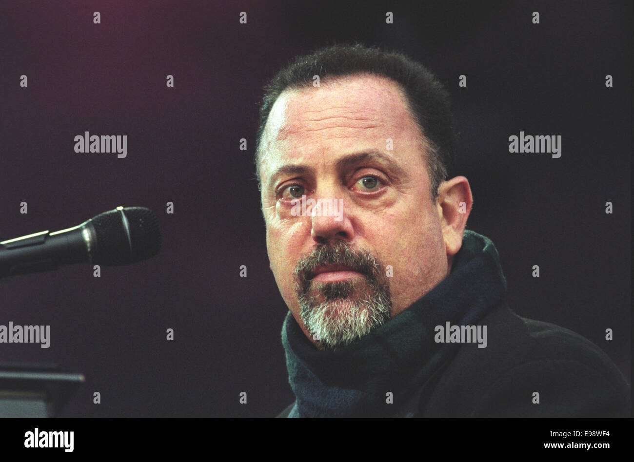 Cantante americana cantautore Billy Joel in concerto a Glasgow, Scozia, nel 1998. Foto Stock