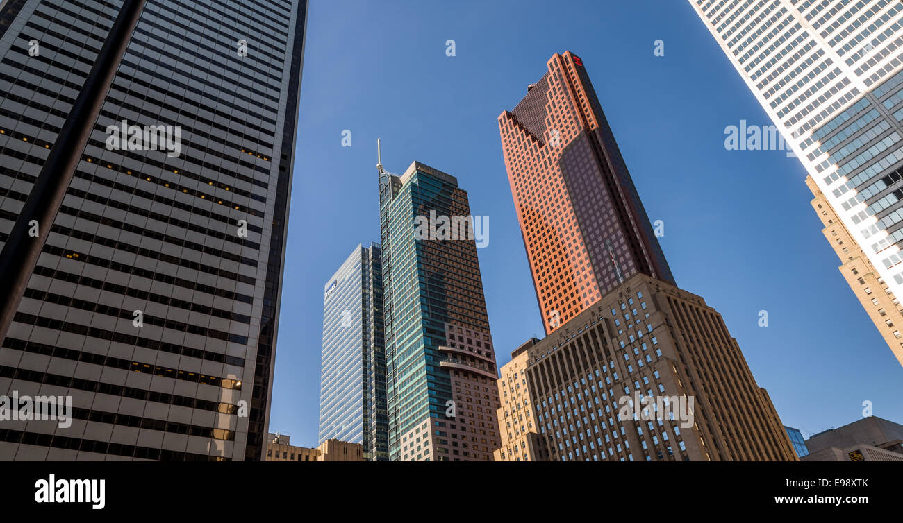 Vari edifici per uffici nel quartiere finanziario del centro cittadino di Toronto Ontario Canada. Foto Stock