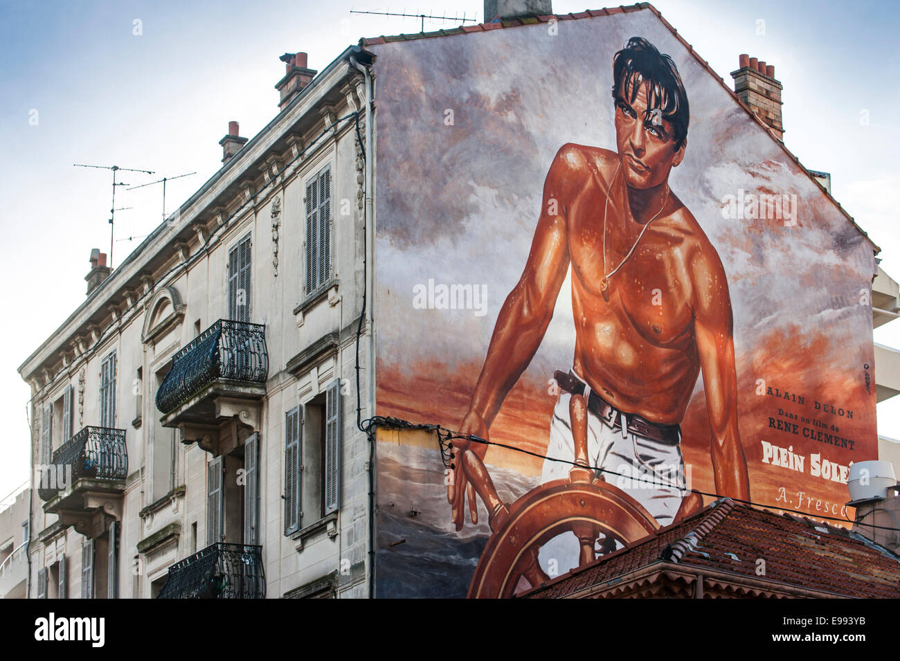 La pittura murale di film francese star Alain Delon nel film Plein Soleil di René Clément, città di Cannes, Costa Azzurra, Francia Foto Stock