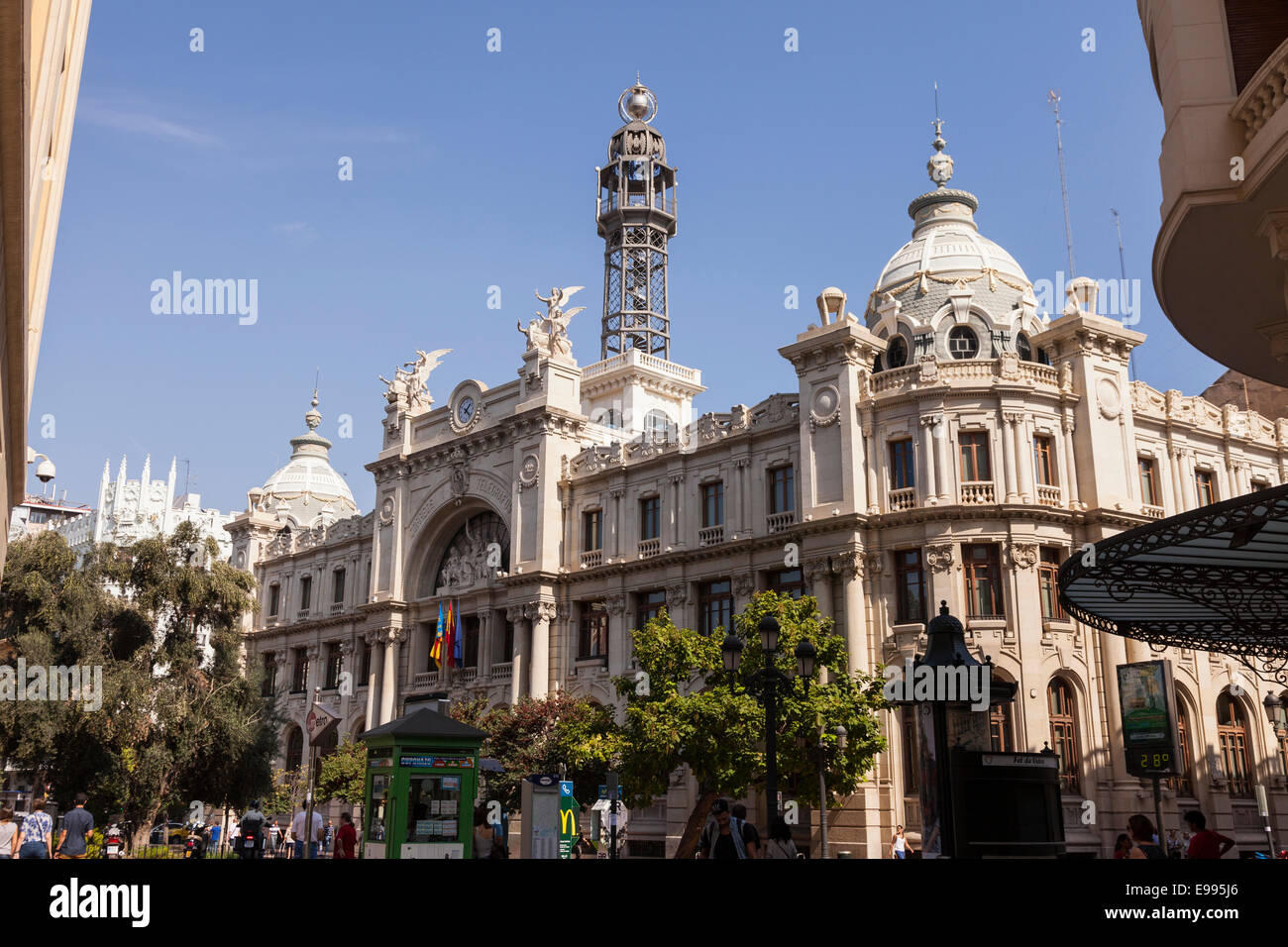 Il post office in Plaza del Ayuntamiento a Valencia in Spagna. Foto Stock