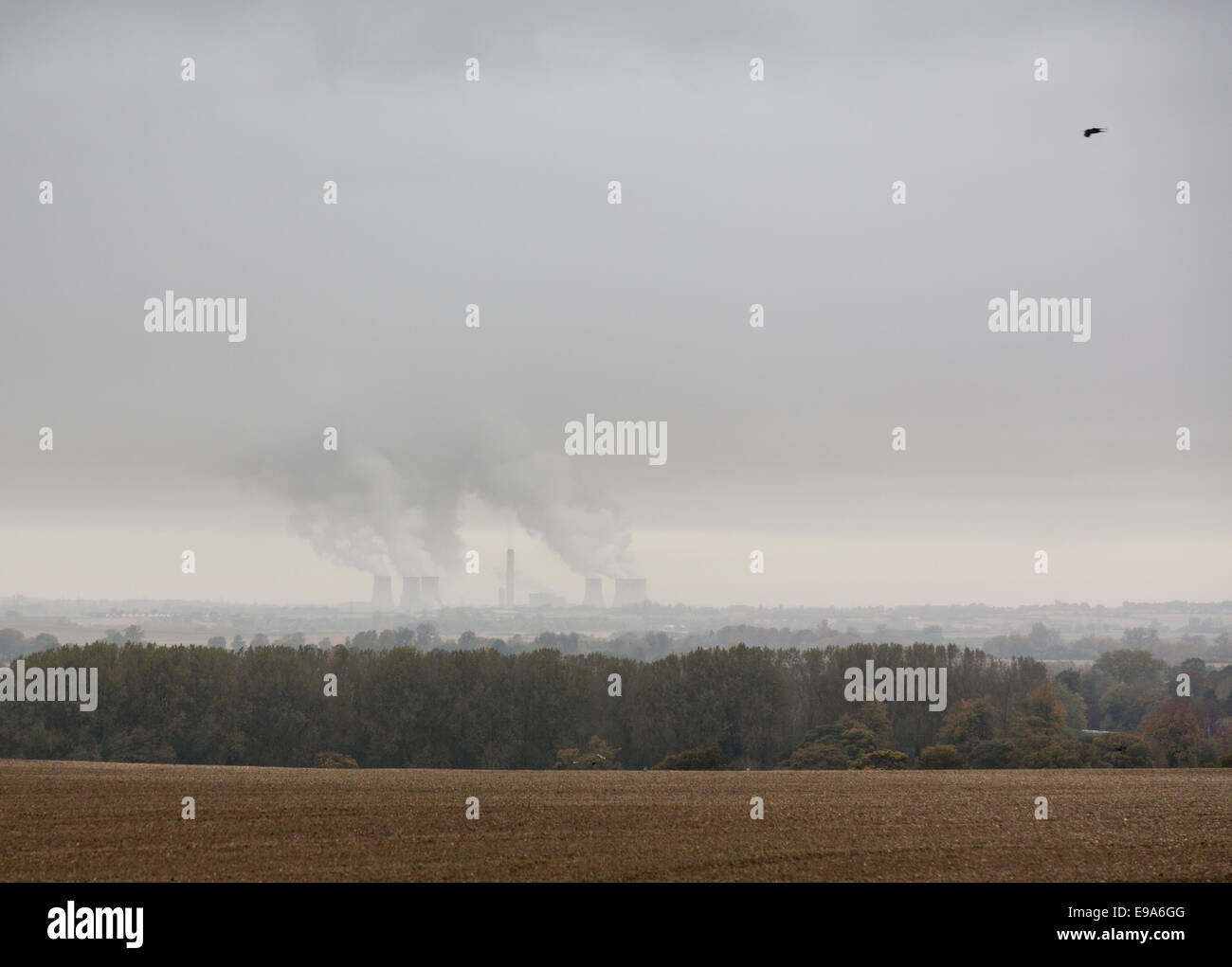Didcot power station su nebbioso giorno di pioggia Foto Stock