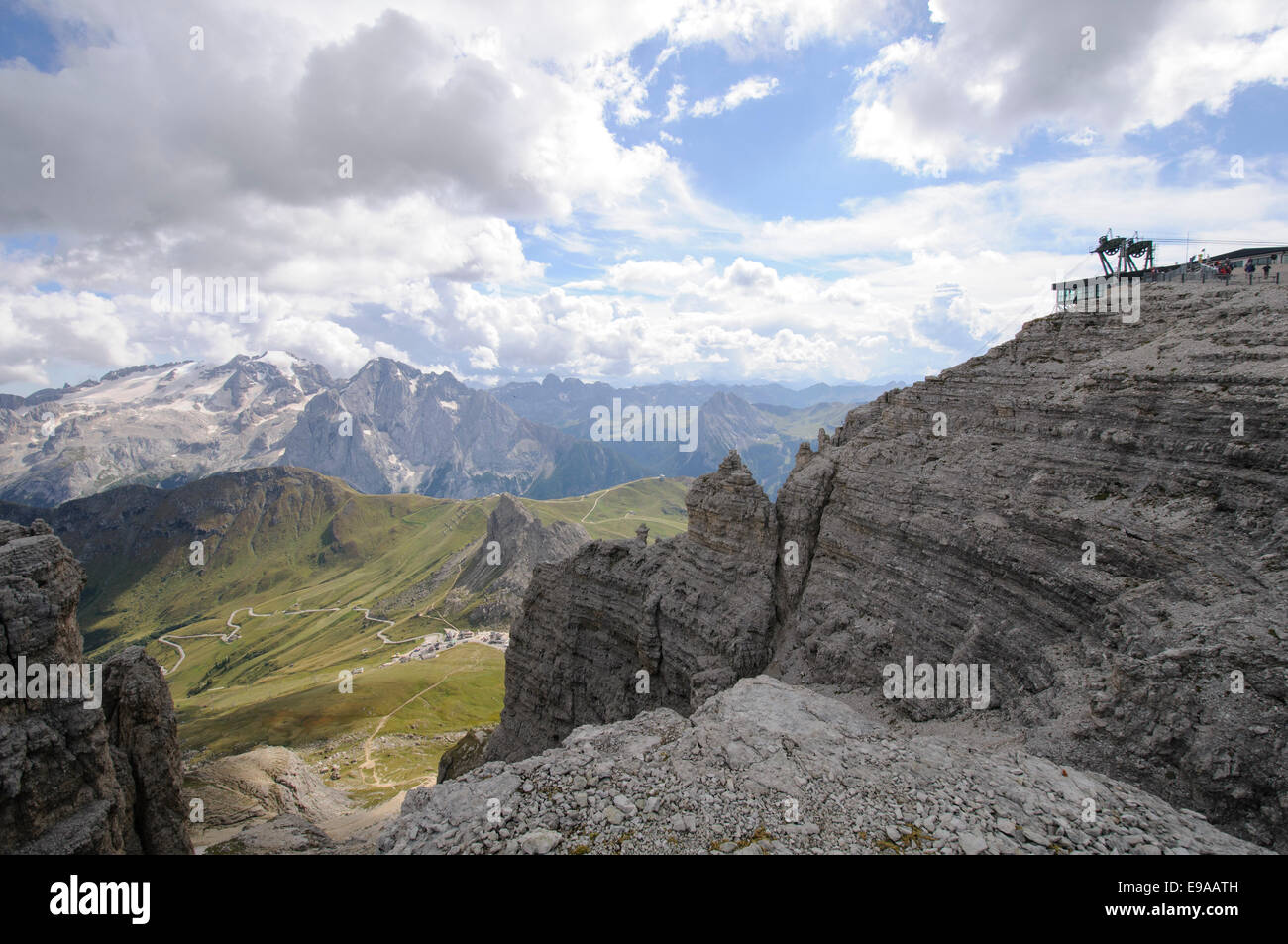 Il picco del Sass Pordoi (2952m) Dolomiti, Italia Foto Stock