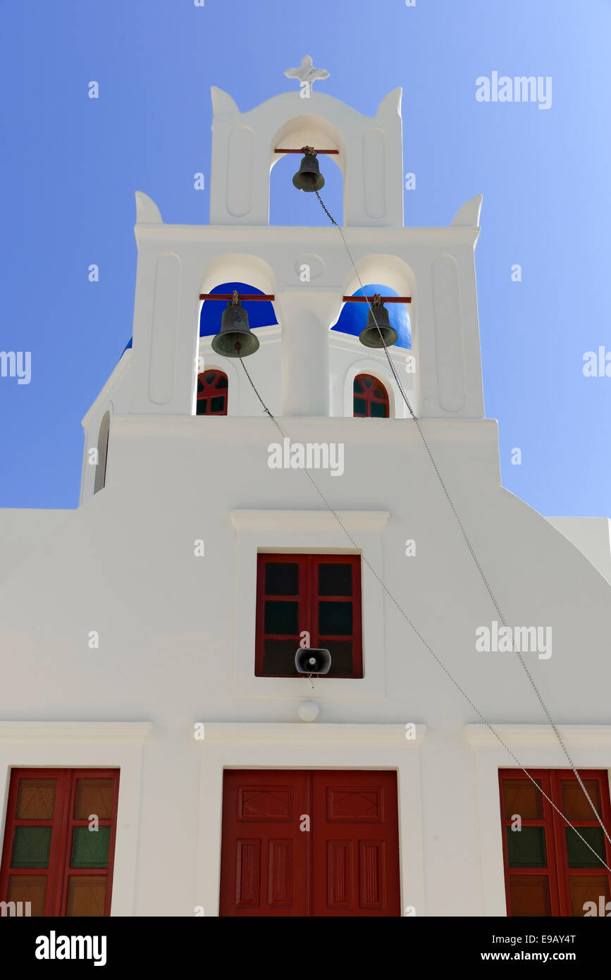 Campanile di una bizantina chiesa ortodossa, Oia - Santorini, Cicladi Grecia Foto Stock