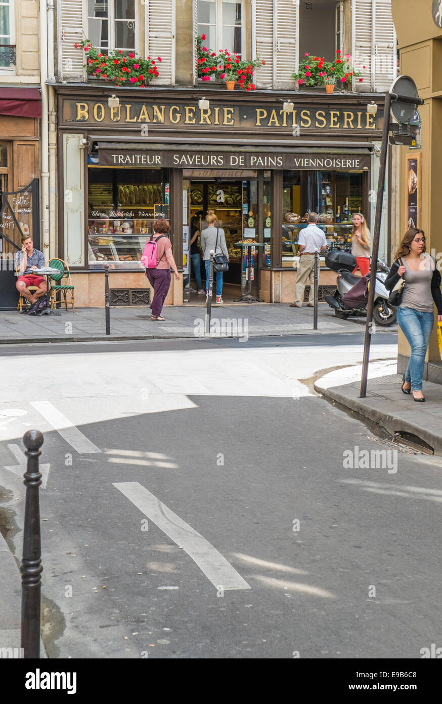 Pasticceria panificio, Rue Vieille du Temple, quartiere di Marais, 4 ° arrondissement di Parigi, Ile de france, Francia Foto Stock