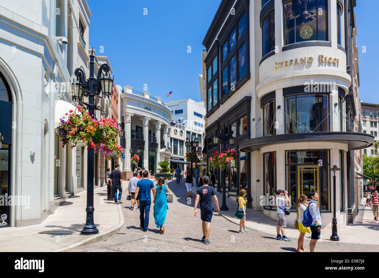 Negozi a due di Rodeo Drive a Beverly Hills, Los Angeles, California, Stati Uniti d'America Foto Stock