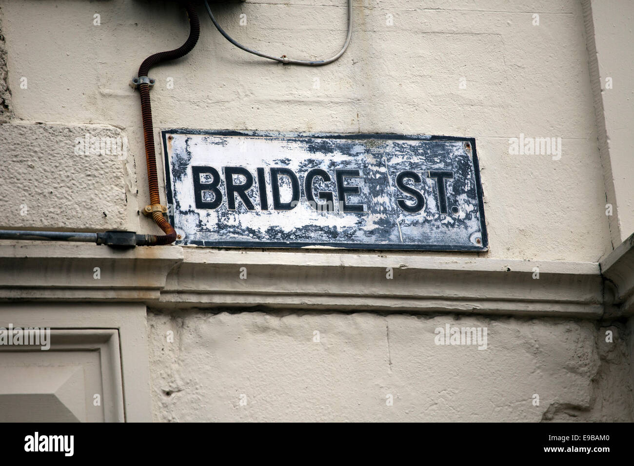 Bridge Street Sign dove un'IRA bomba terrorista ucciso Jonathan palla e Tim Parry, Warrington, Cheshire, Regno Unito Foto Stock