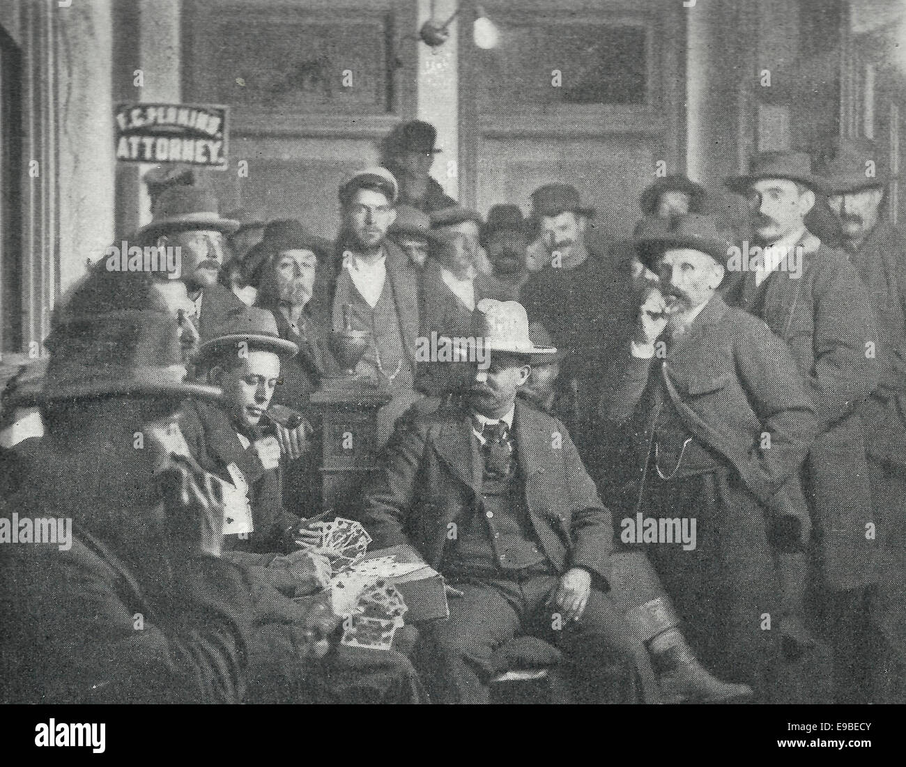 In linea all'ufficio del catasto - Maggio 2, 1899, 11:30PM, apertura della riserva Ute nel sud del Colorado di insediamento Foto Stock