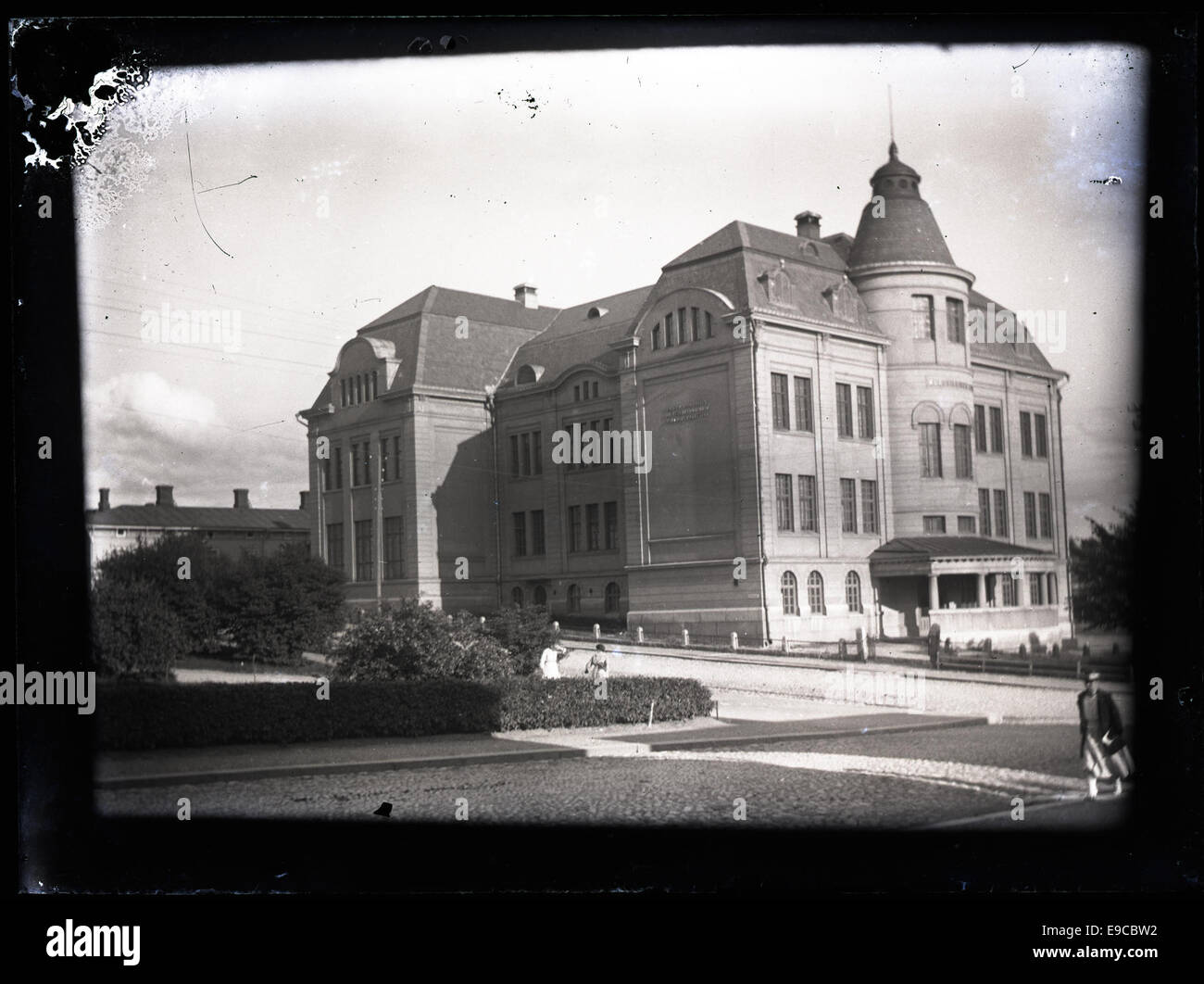 Una fotografia della scuola superiore classica di Tampere (Tammerfors), Finlandia, che mostra la storica istituzione educativa. Foto Stock