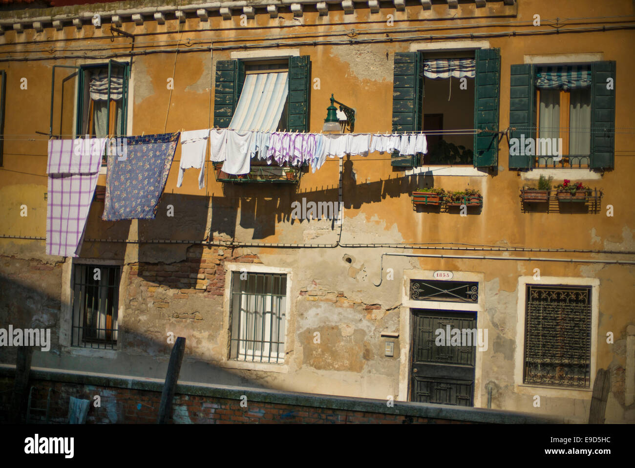 Giorno di lavaggio sul Grand Canal, Venezia, Italia. Foto Stock