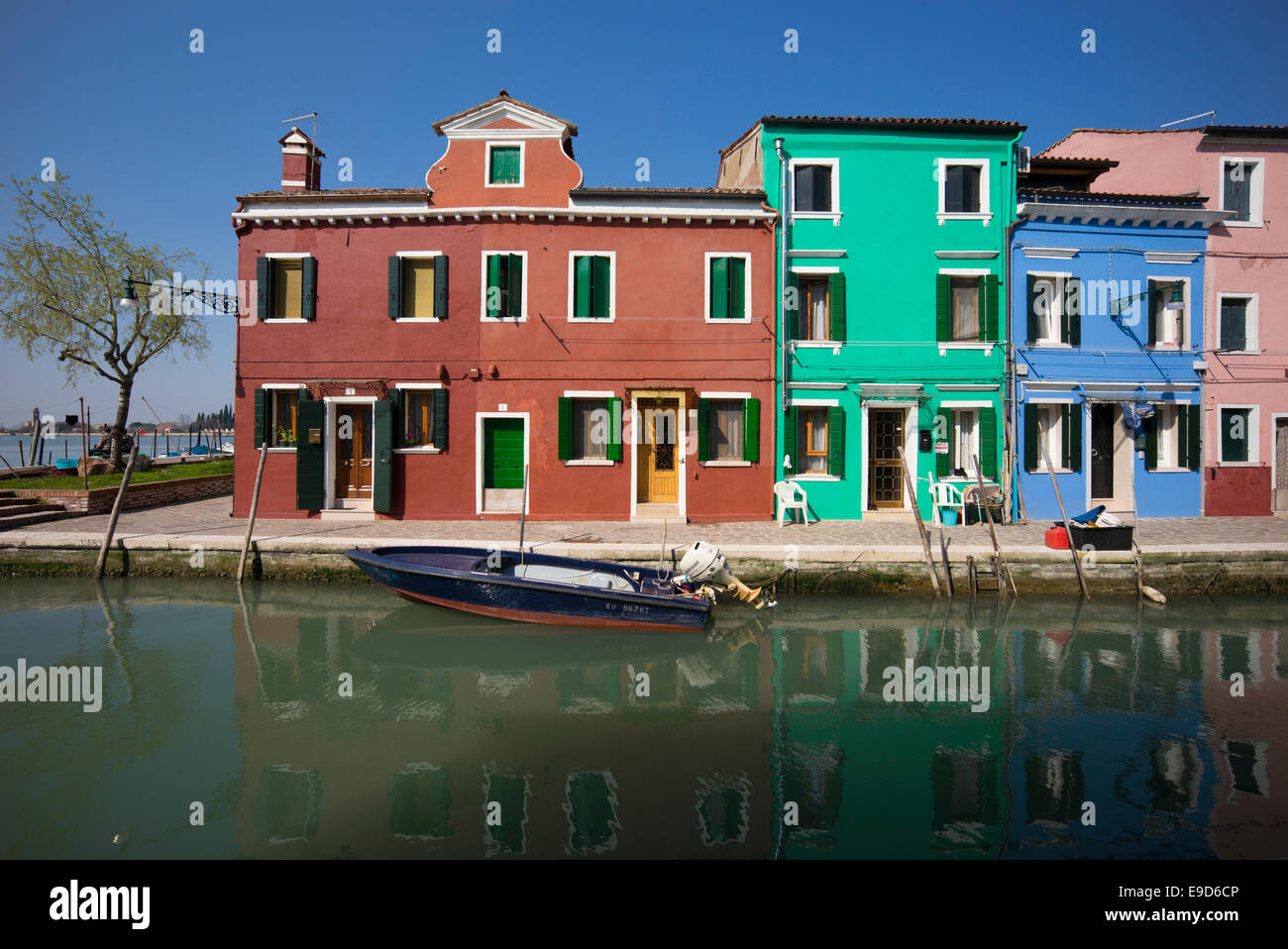 Gli edifici colorati, Isola di Burano, Venezia, Italia. Foto Stock
